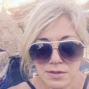 Meet your Posher, Becky